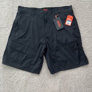 NWT Bass Outdoor Mens Black Nylon Cargo Shorts Size 36